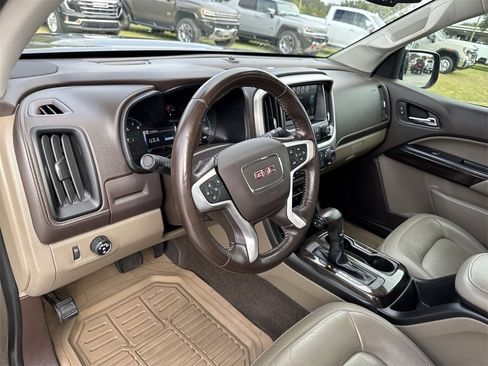Used 2017 GMC Canyon SLT w/ Driver Alert Package image 16