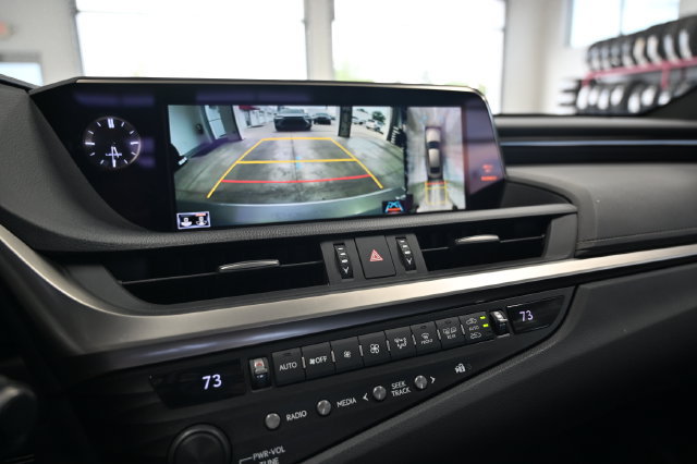 Used 2019 Lexus ES 350 w/ Accessory Package 2 FWD image 16