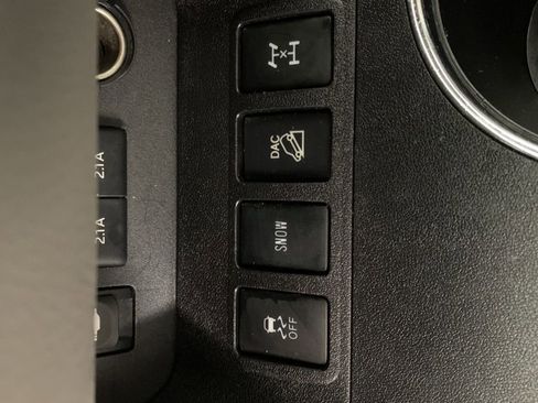 Used 2017 Toyota Highlander XLE w/ Protection Package #3 image 29