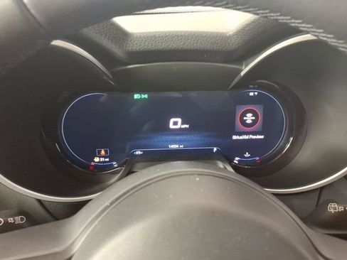 Used 2024 Alfa Romeo Stelvio Sprint image 22