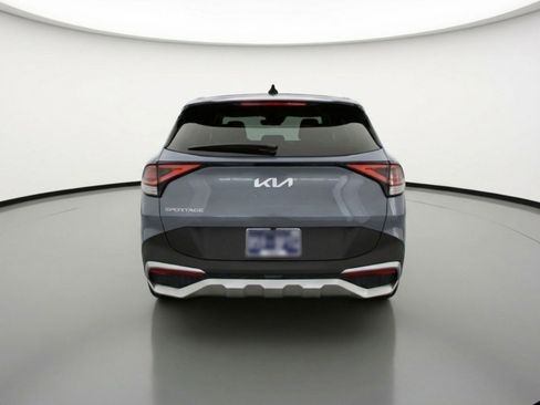 Used 2025 Kia Sportage LX image 7