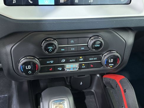 New 2026 Ford Bronco Heritage Edition AWD/4WD image 24