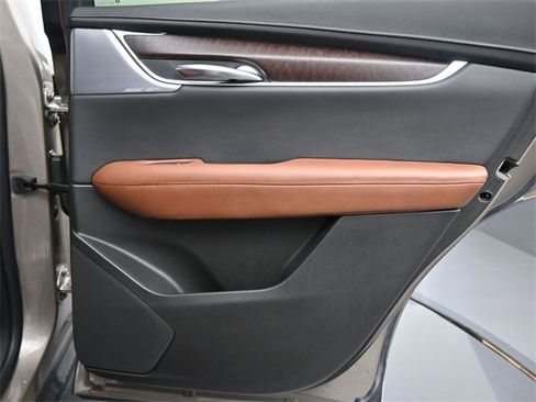 Certified 2023 Cadillac XT5 Premium Luxury w/ Technology Package image 16