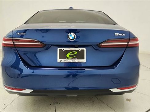 Used 2025 BMW 540i xDrive image 5