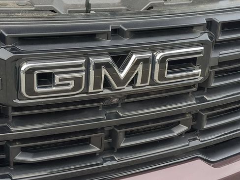 Used 2026 GMC Acadia Elevation w/ Black Edition FWD image 31