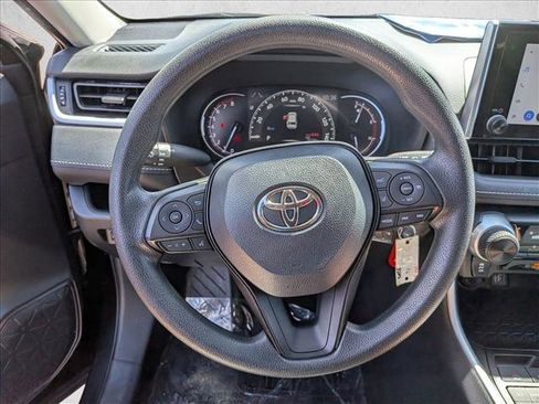 Used 2024 Toyota RAV4 LE AWD/4WD image 13