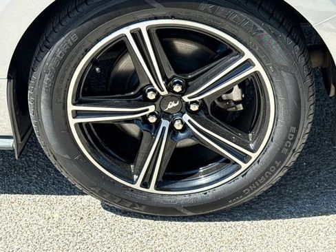 Used 2024 Ford Mustang Premium RWD image 9