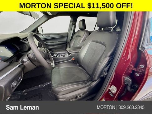 New 2025 Jeep Grand Cherokee L Altitude image 20