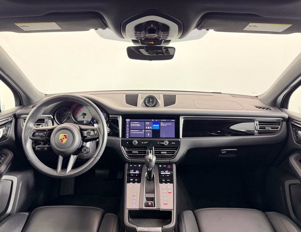 Certified 2025 Porsche Macan S AWD/4WD image 6