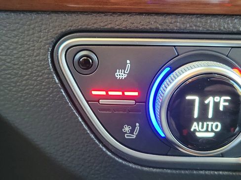 Used 2021 Audi Q5 Prestige image 24