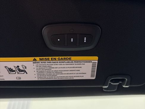 New 2026 Chrysler Pacifica Select image 14