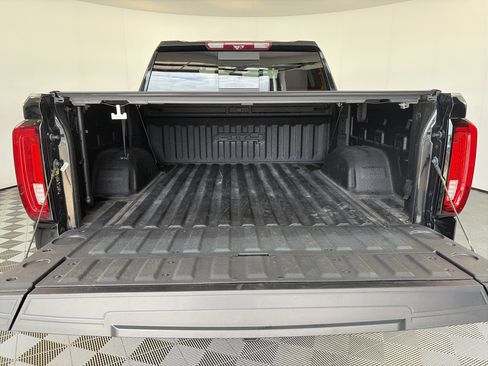 Certified 2024 GMC Sierra 1500 AT4 w/ Technology Package AWD/4WD image 18