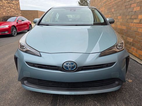 Used 2020 Toyota Prius LE image 38