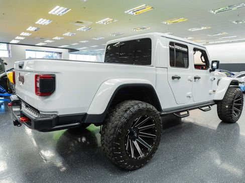 Used 2020 Jeep Gladiator Rubicon image 6