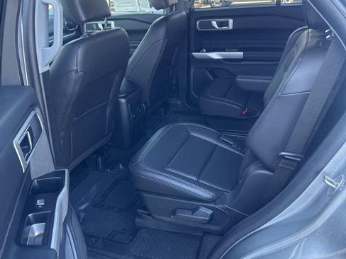 Certified 2023 Ford Explorer XLT w/ Equipment Group 202A image 16