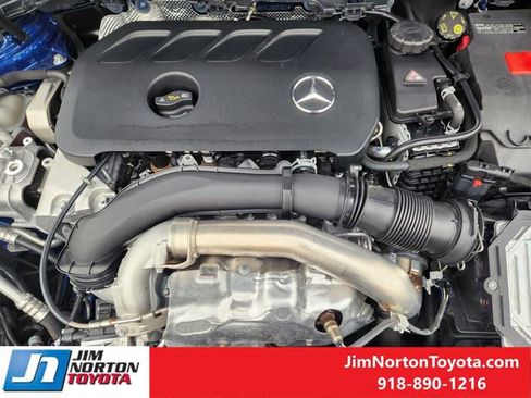 Used 2024 Mercedes-Benz GLA 250 4MATIC image 32