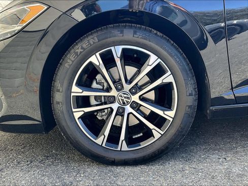Certified 2024 Volkswagen Jetta Sport FWD image 8
