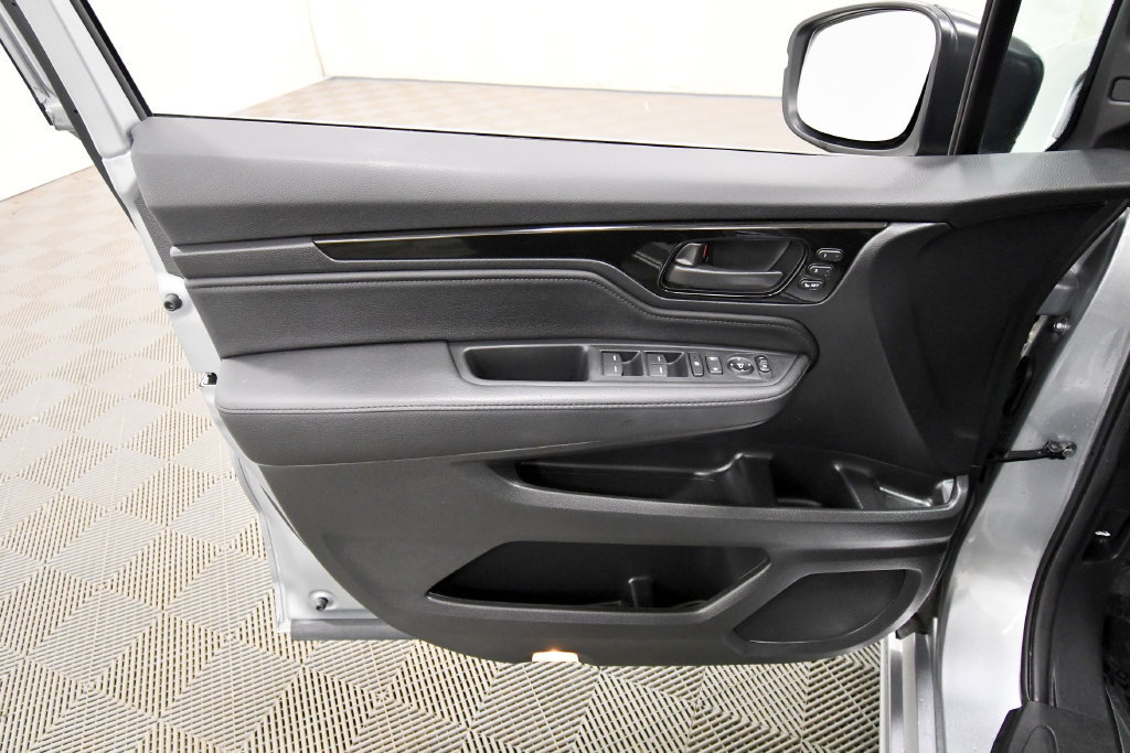 Certified 2026 Honda Odyssey Touring image 13