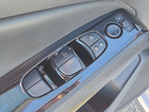 Used 2024 Nissan Altima 2.5 SR image 22