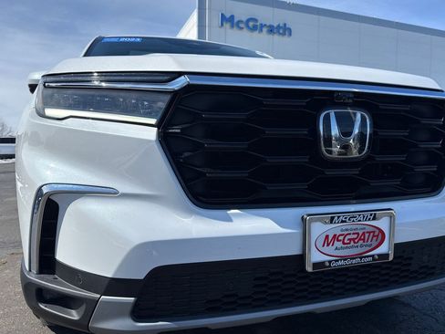 Certified 2023 Honda Pilot Elite image 13