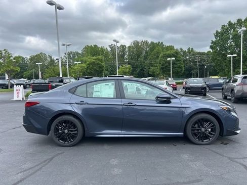 New 2026 Toyota Camry SE AWD/4WD image 4