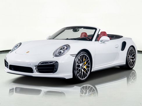 Used 2016 Porsche 911 Turbo S image 7