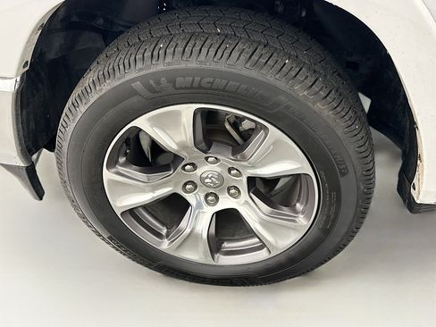 Used 2022 RAM 1500 Laramie AWD/4WD image 11