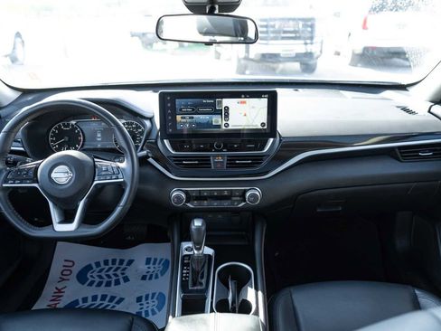 Used 2024 Nissan Altima 2.5 SR w/ SR Premium Package image 15