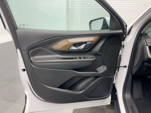 Used 2019 GMC Terrain SLE w/ Driver Convenience Package image 20