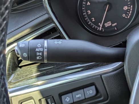 Used 2020 Cadillac XT5 Premium Luxury image 20