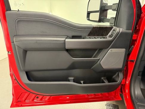 New 2026 Ford F250 Lariat w/ Lariat Premium Package image 13