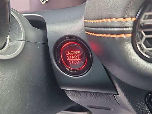 Certified 2025 Honda HR-V Sport image 24