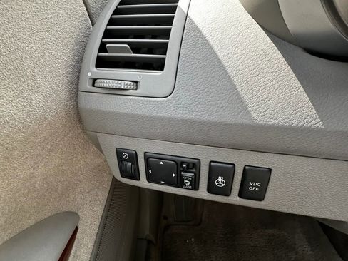 Used 2004 Nissan Maxima 3.5 SL w/ Driver Preferred Pkg image 29