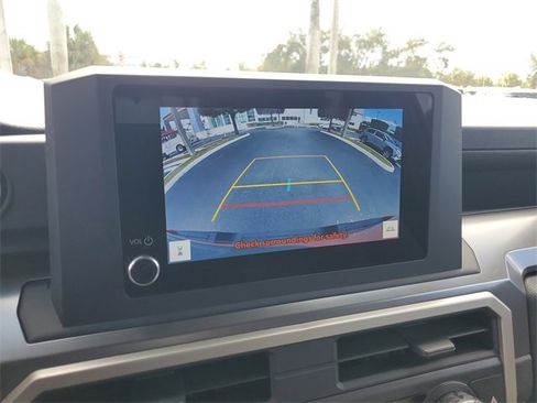 Used 2025 Toyota Tacoma TRD Sport image 21