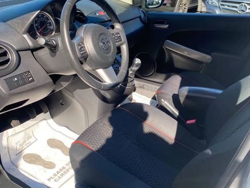 Used 2013 MAZDA MAZDA2 Touring image 12