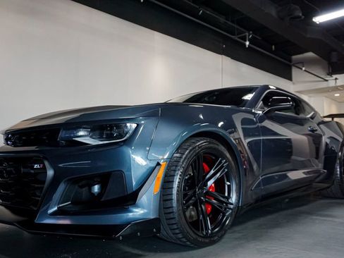 Used 2021 Chevrolet Camaro ZL1 image 73