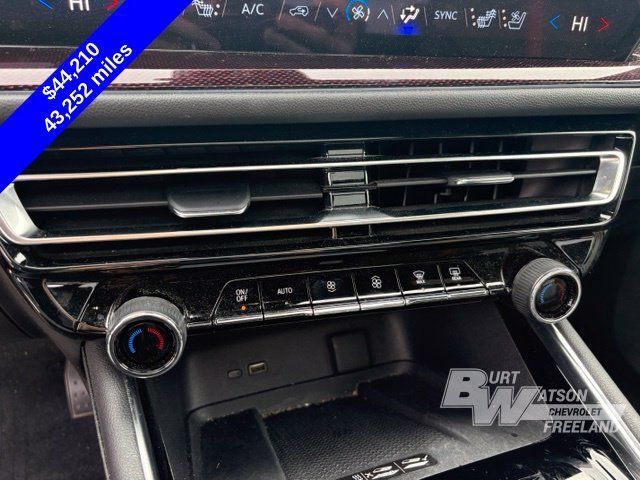 Used 2024 Chevrolet Traverse RS w/ LPO, Floor Liner Package AWD/4WD image 22