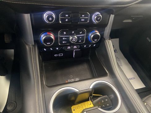 Used 2021 GMC Yukon SLT image 41