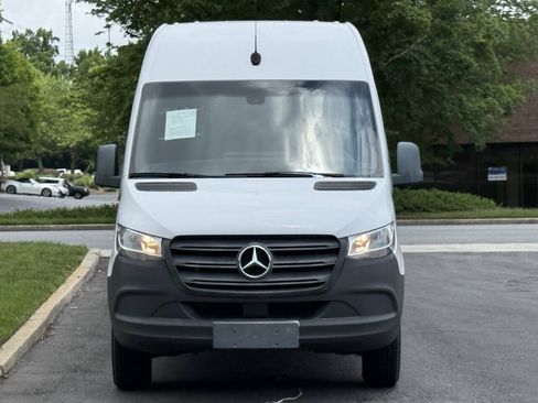 Used 2019 Mercedes-Benz Sprinter 170 Cargo image 4