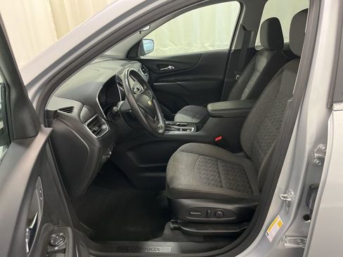 Used 2022 Chevrolet Equinox LT AWD/4WD image 3