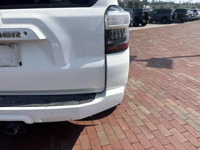 Used 2018 Toyota 4Runner SR5 Premium AWD/4WD image 12