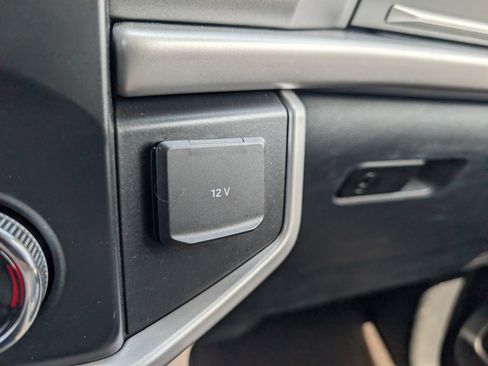 Used 2022 Ford Expedition XLT RWD image 27