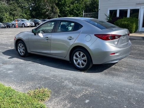 Used 2015 MAZDA MAZDA3 i Sport FWD image 3