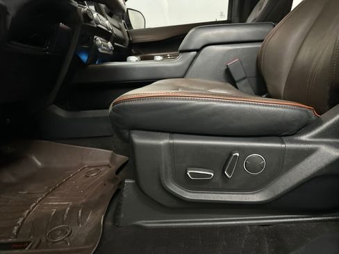 Used 2020 Ford Expedition King Ranch AWD/4WD image 30