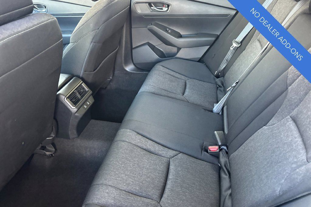 Certified 2025 Honda Accord SE image 13