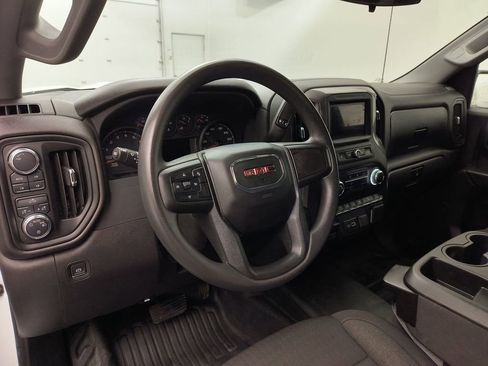 Used 2024 GMC Sierra 1500 Pro w/ Pro Value Package image 4