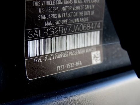 Used 2018 Land Rover Discovery SE image 43