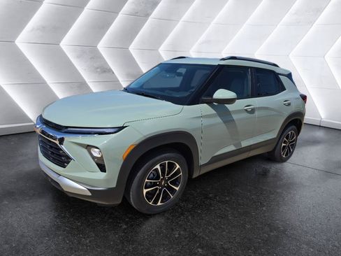 New 2026 Chevrolet TrailBlazer LT w/ Driver Confidence Package FWD image 1