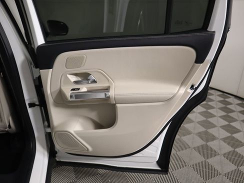 New 2026 Mercedes-Benz GLB 250 image 28