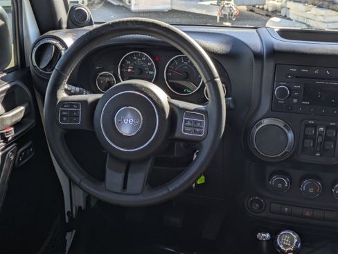 Used 2012 Jeep Wrangler Unlimited Sport image 16